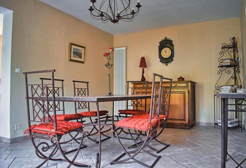 Agréable Maison 3 Chambres Avec Piscine