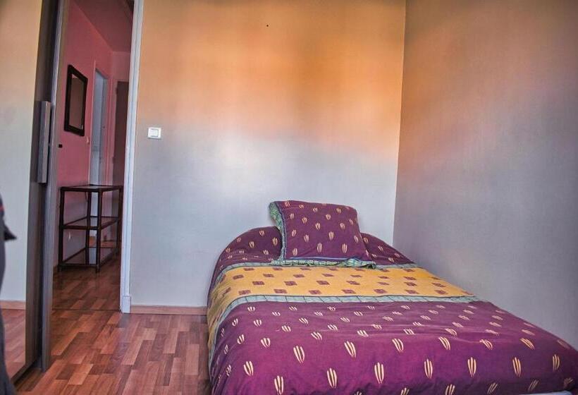 Agréable Maison 3 Chambres Avec Piscine