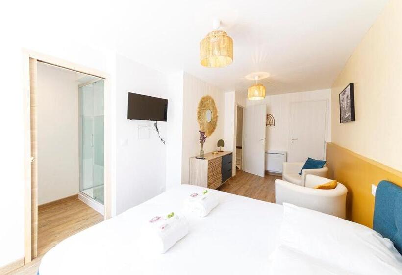 Charmante Maison En Centre Ville D Arzon