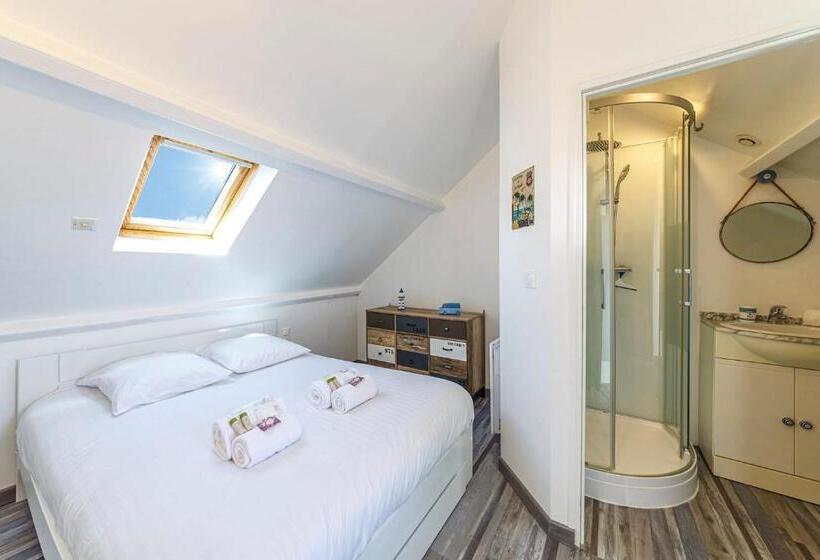 Charmante Maison En Centre Ville D Arzon