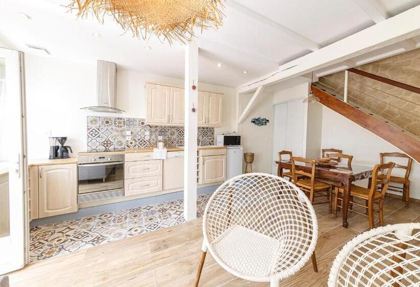 Charmante Maison En Centre Ville D Arzon