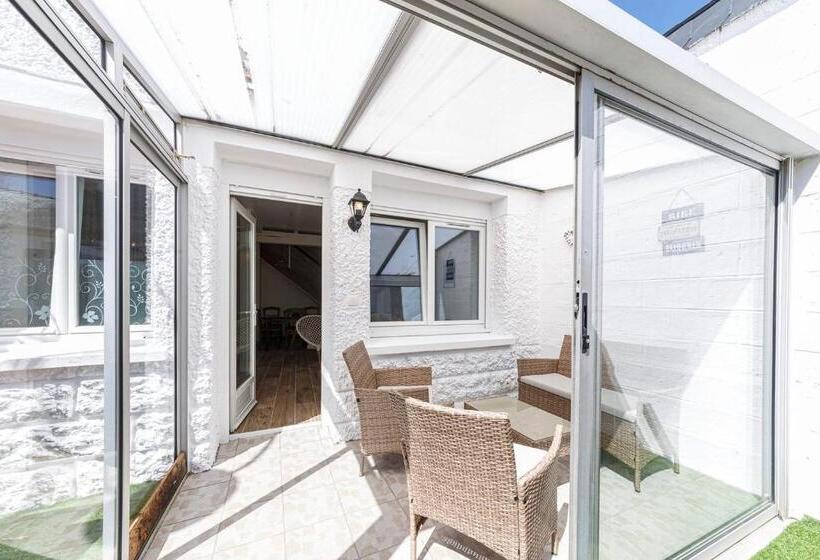 Charmante Maison En Centre Ville D Arzon