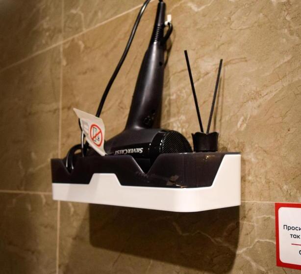 هتل Continent Halal