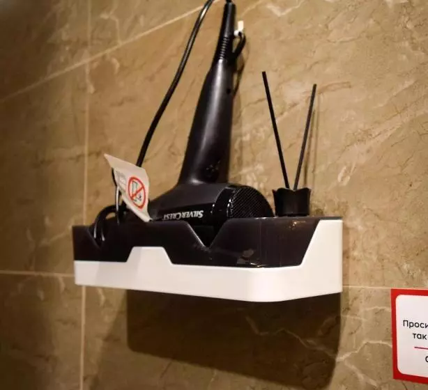 هتل Continent Halal