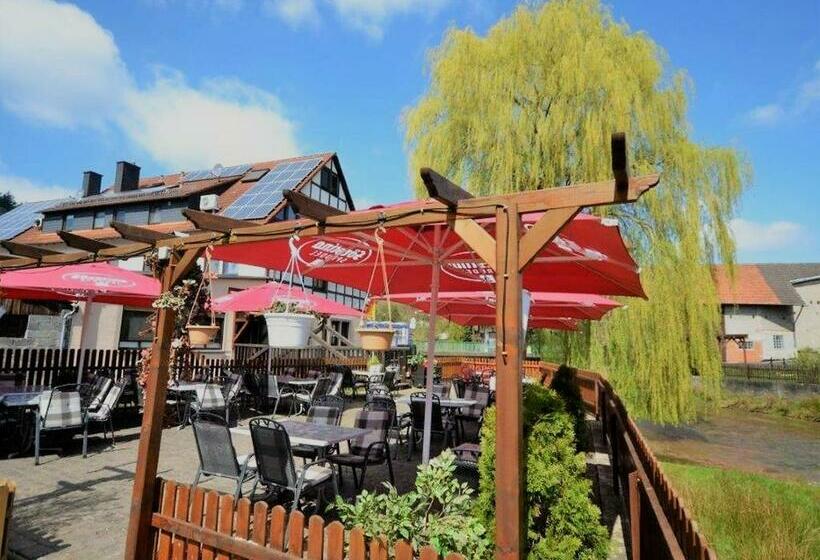 ホテル Landgasthof Zum Jossatal