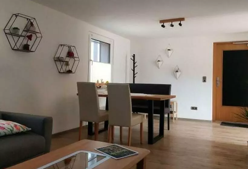 Hotelli Landgasthof Zum Jossatal