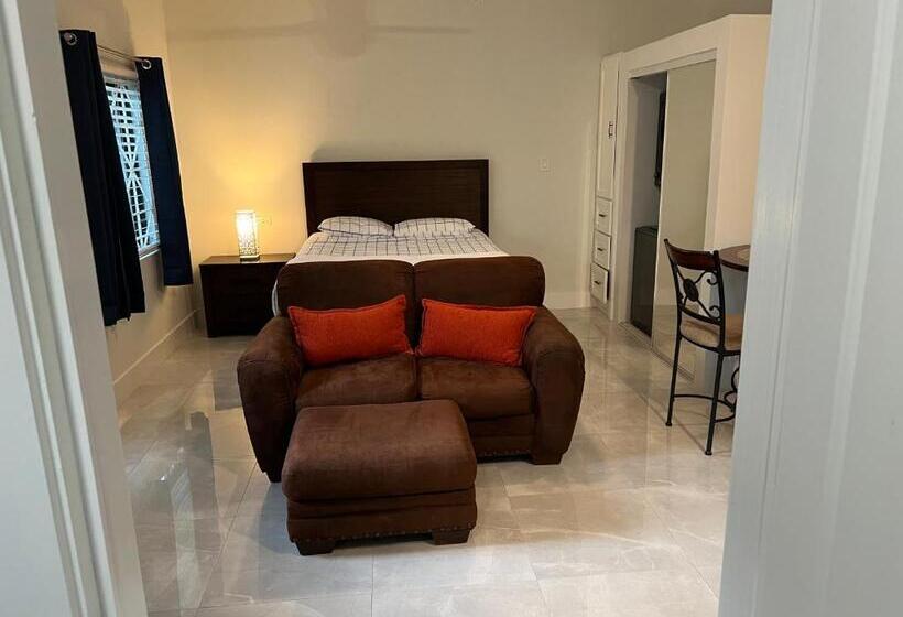 Luxury Studio Rooftop Pool N View Unit #4