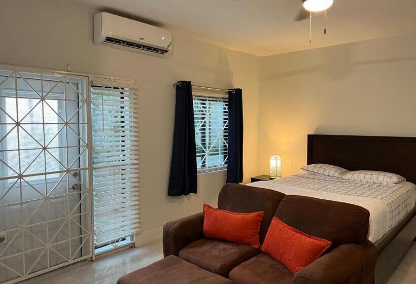 Luxury Studio Rooftop Pool N View Unit #4