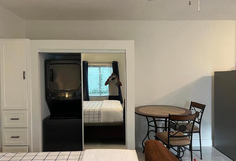 Luxury Studio Rooftop Pool N View Unit #4