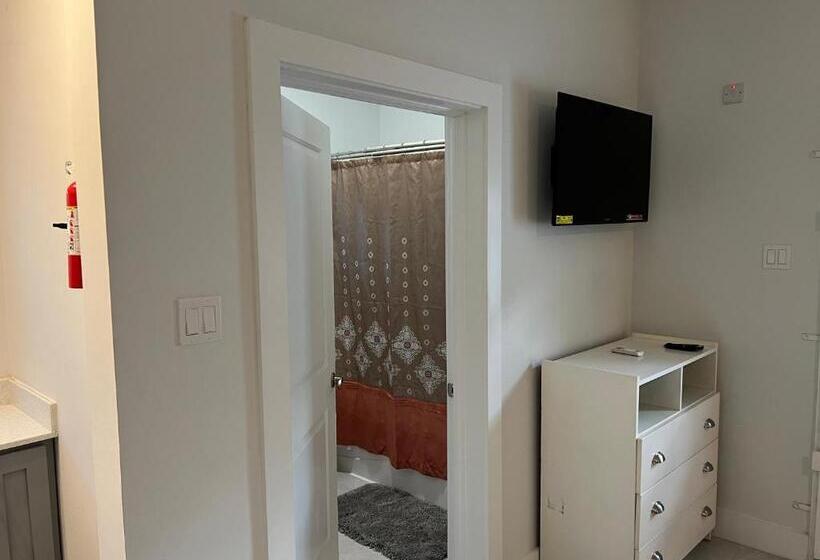 Luxury Studio Rooftop Pool N View Unit #4