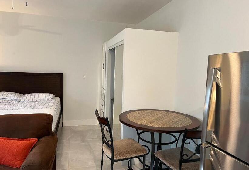 Luxury Studio Rooftop Pool N View Unit #4