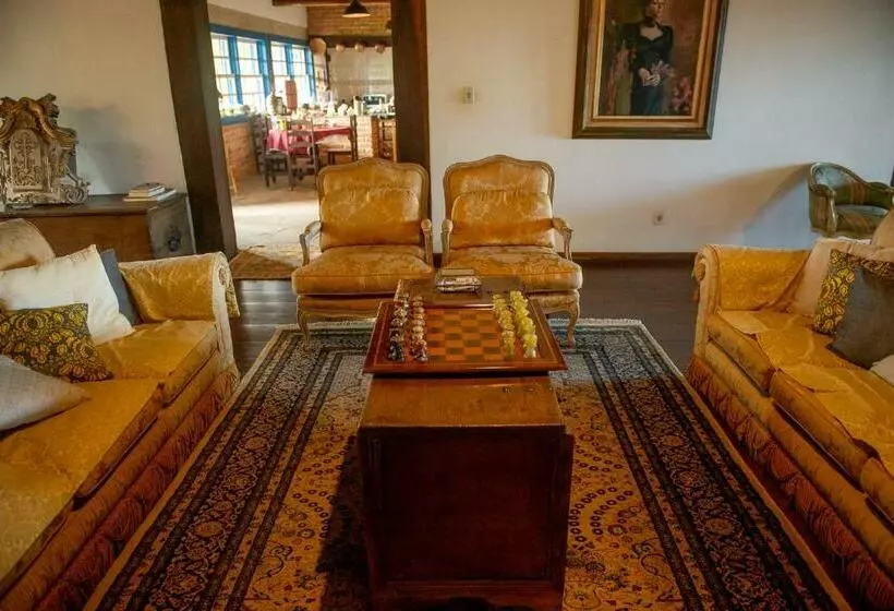 Majatalo Casarão Milho Verde