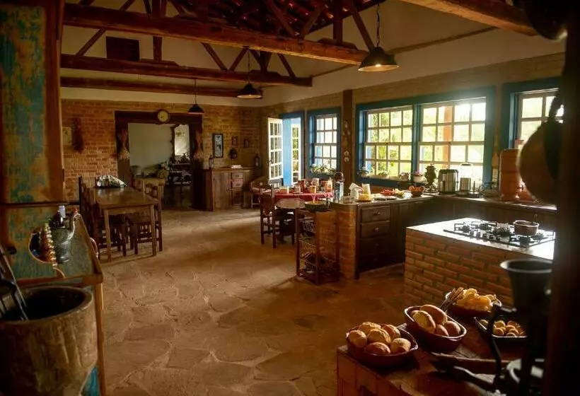 Majatalo Casarão Milho Verde