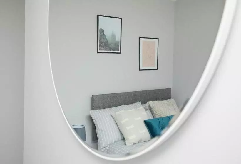 Royal Derby Hospital 3 Bed Town House