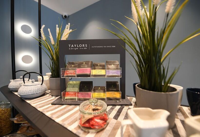 تختخواب و صبحانه Victoria By Petit Chic