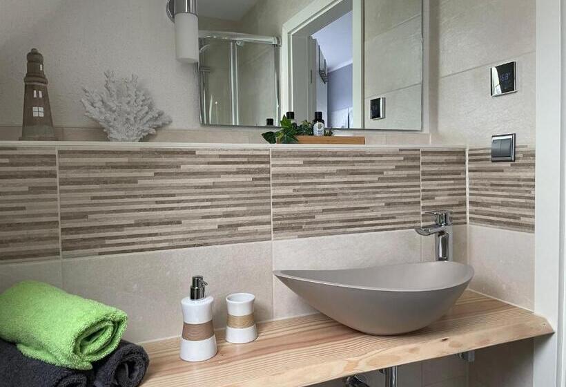 Bellavita Mit Großem Eingezäuntem Garten Infrarotsauna Hunde Willkommen