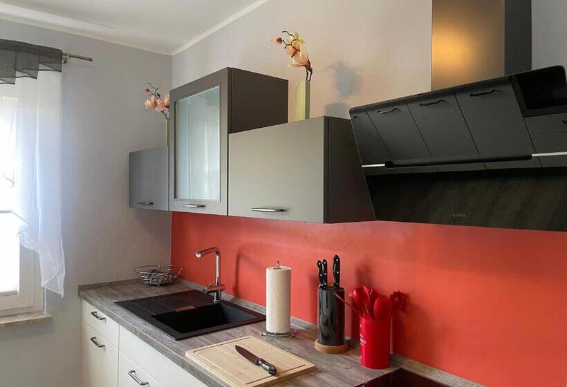 Bellavita Mit Großem Eingezäuntem Garten Infrarotsauna Hunde Willkommen