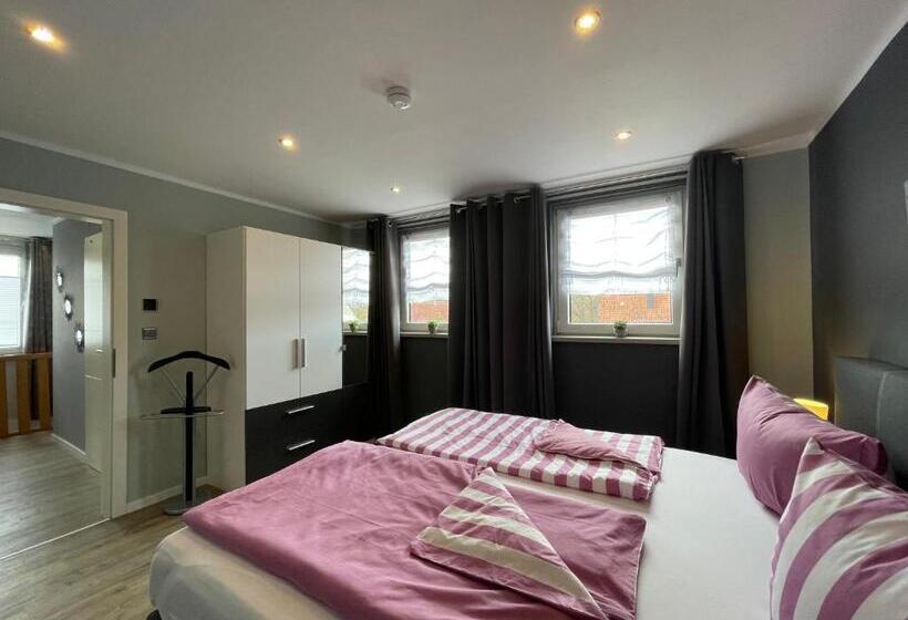 Bellavita Mit Großem Eingezäuntem Garten Infrarotsauna Hunde Willkommen