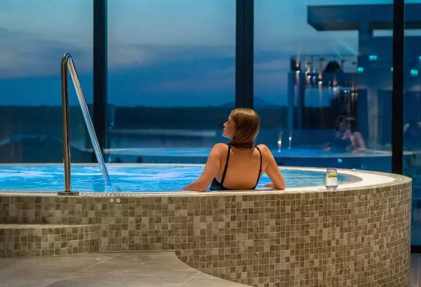 Hotelli Alma Health & Spa Retreat