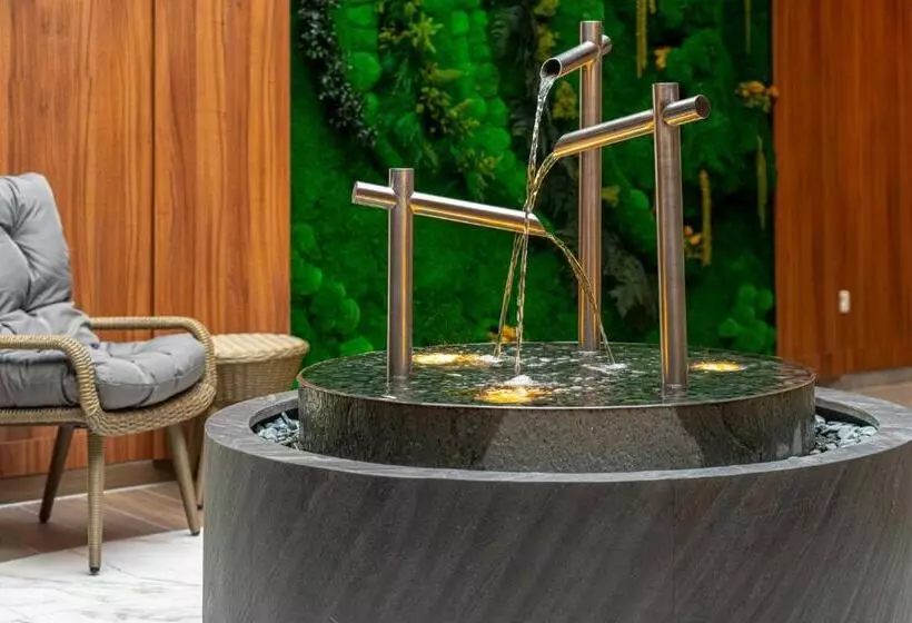 Hotelli Alma Health & Spa Retreat