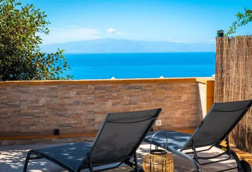 Modern Bright And Welcoming Ocean View Apartment