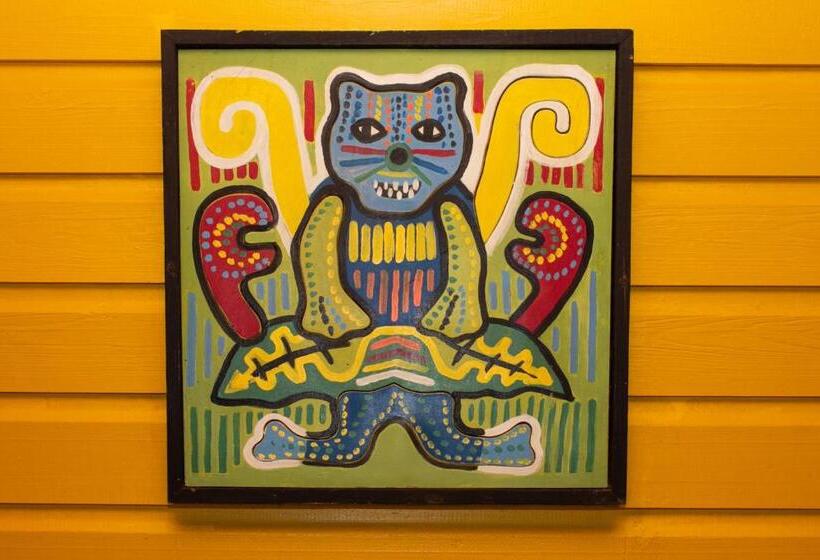 Auberge Hôtelière Bastimentos Hill Guest House