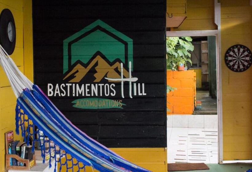 Auberge Hôtelière Bastimentos Hill Guest House