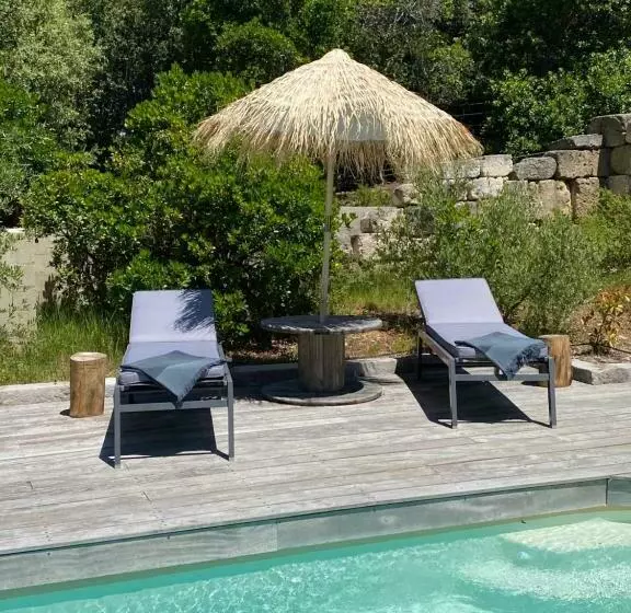 Aamiaismajoitus (B&B) La Maison Perchée