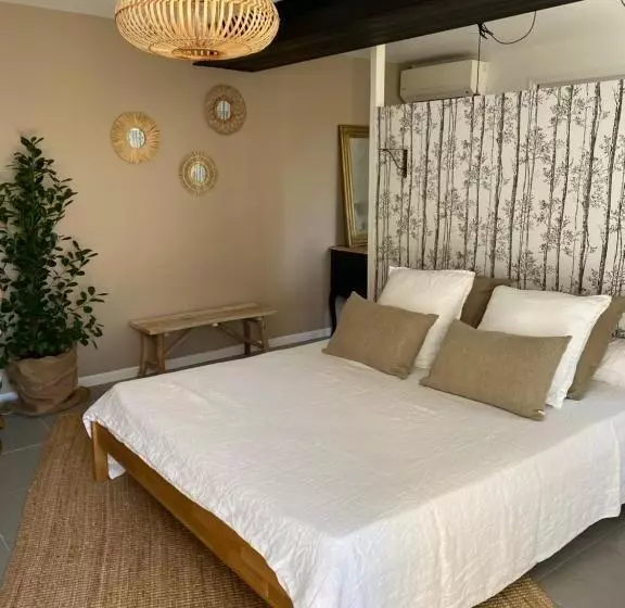 Aamiaismajoitus (B&B) La Maison Perchée