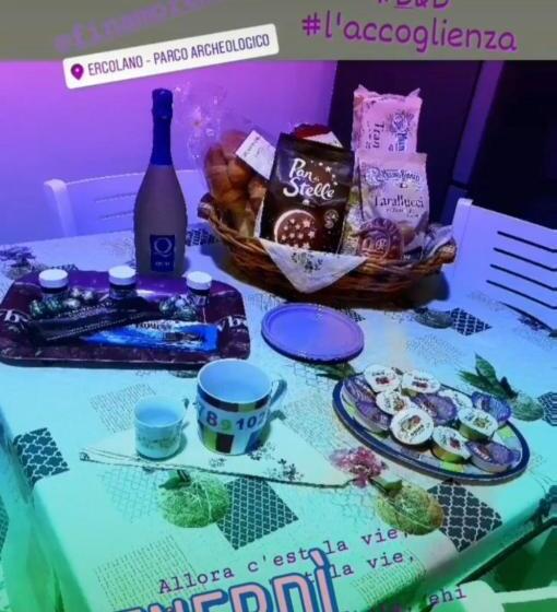 تختخواب و صبحانه Sparta