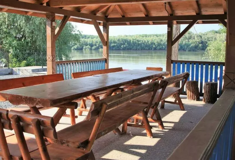 Camere De Inchiriat Baltenii De Sus