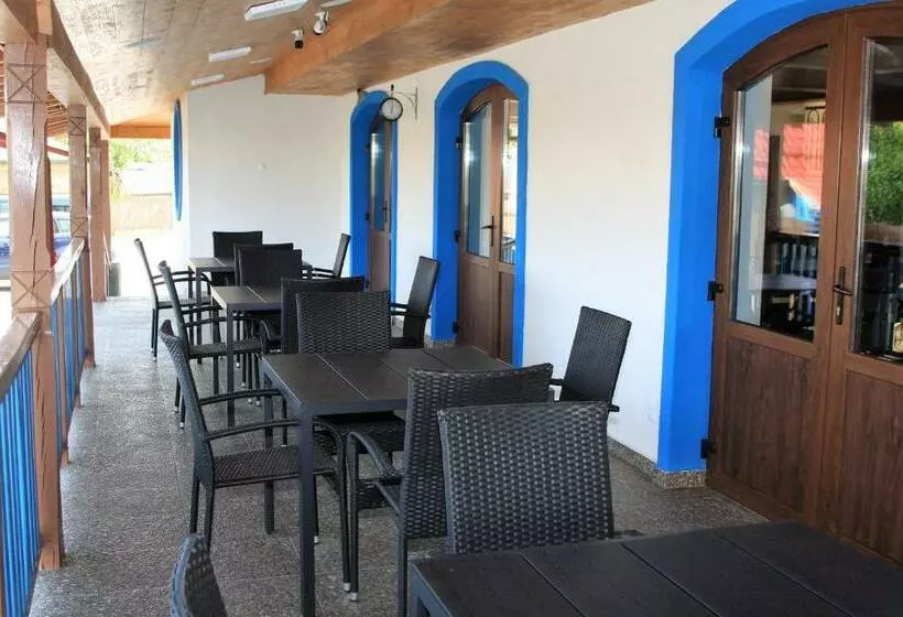 Camere De Inchiriat Baltenii De Sus