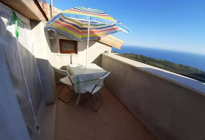 Carmineholidayhouse