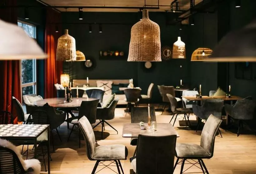 Hotelli Freilich Am See   Gästezimmer