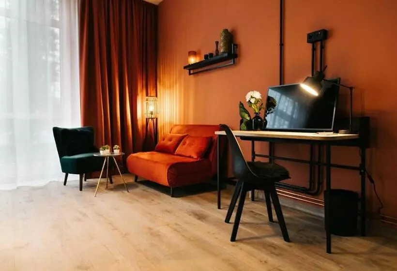 Hotelli Freilich Am See   Gästezimmer