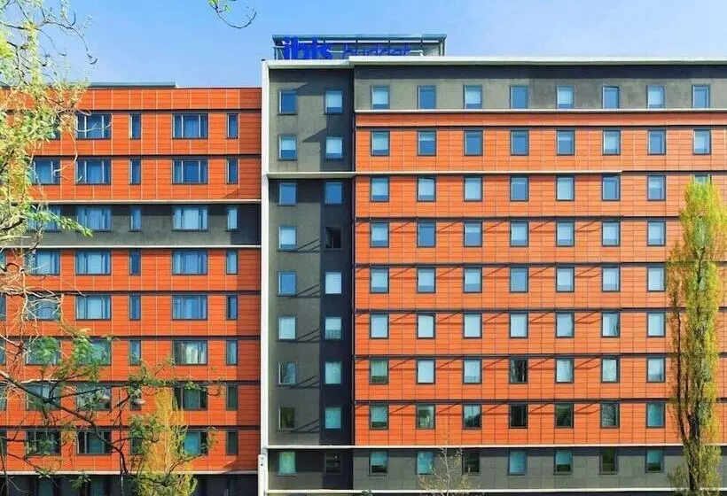 ホテル Ibis Budget Paris Porte De La Chapelle   Aréna