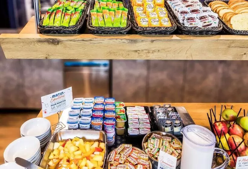 ホテル Ibis Budget Paris Porte De La Chapelle   Aréna