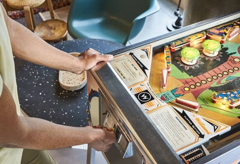 ホテル Ibis Budget Paris Porte De La Chapelle   Aréna