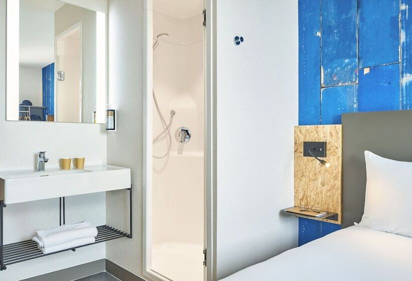 ホテル Ibis Budget Paris Porte De La Chapelle   Aréna