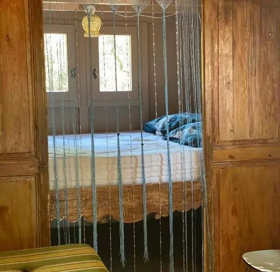 ホテル Les Roulottes De Bayama  Logement Insolite Avec Jacuzzi