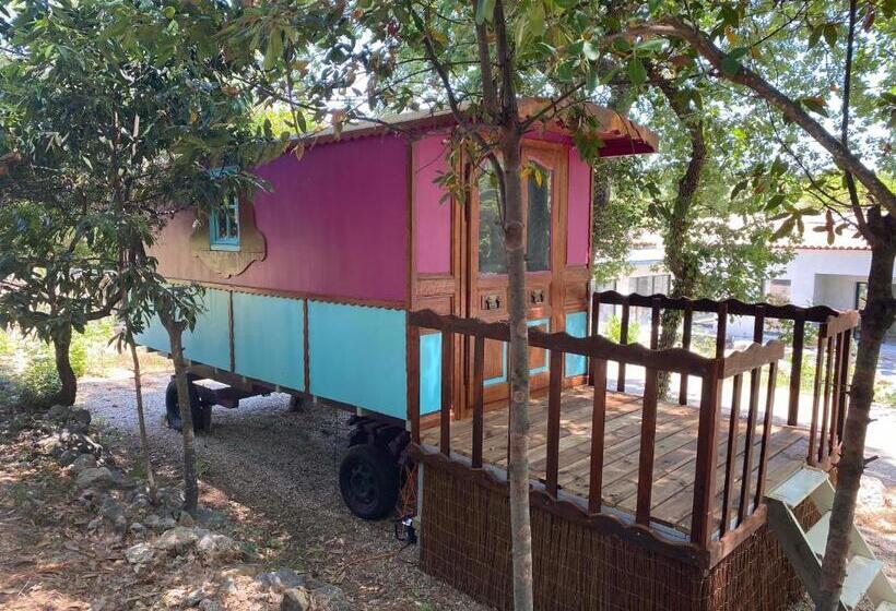 فندق Les Roulottes De Bayama  Logement Insolite Avec Jacuzzi