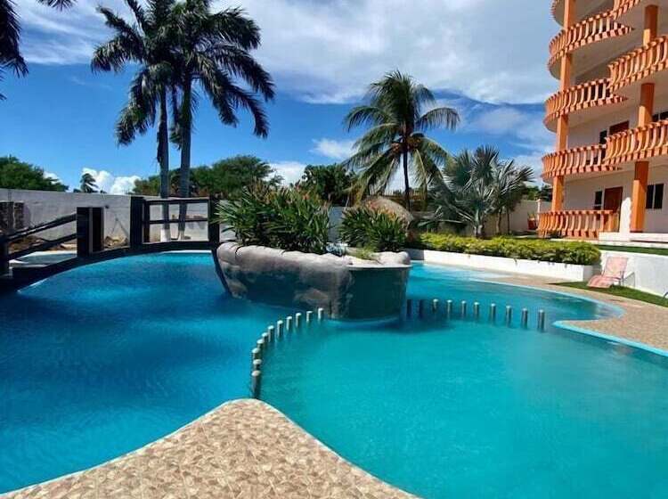 هتل Suites Ximajo