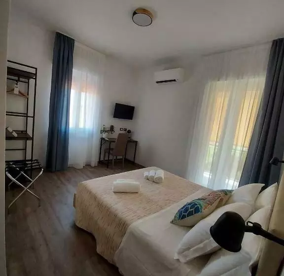 ペンション Ama Rooms