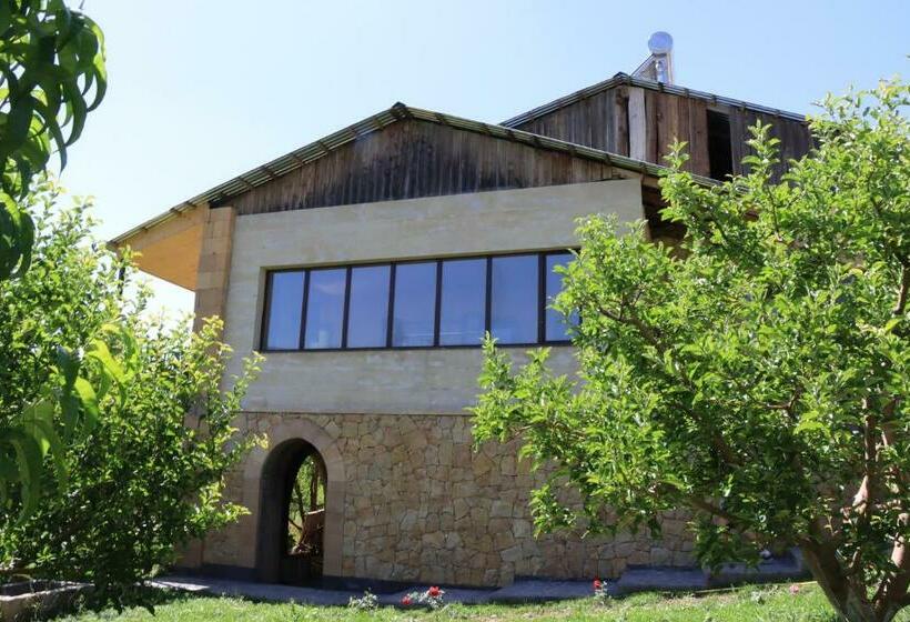 Panzió Gnishik Eco Resort