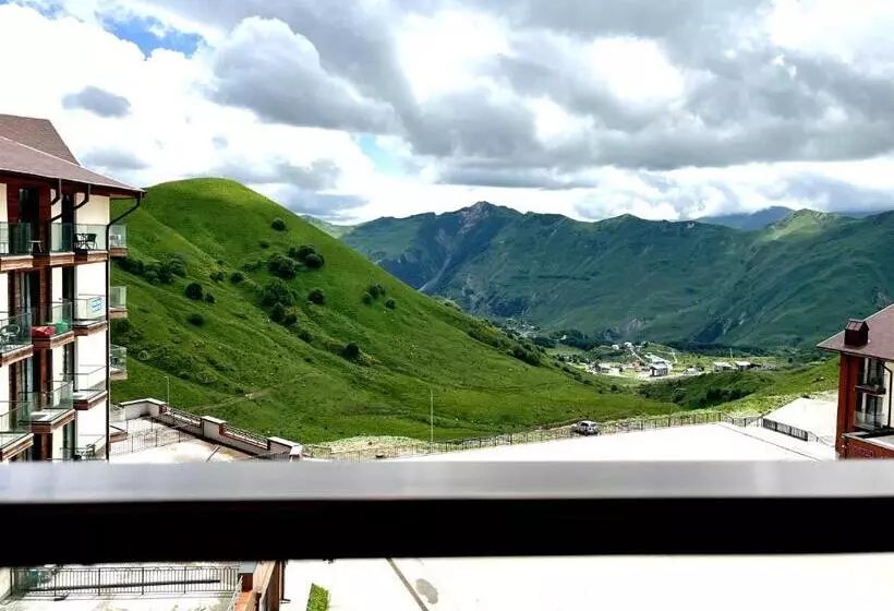 2 Room Apartment Nft New Gudauri 452