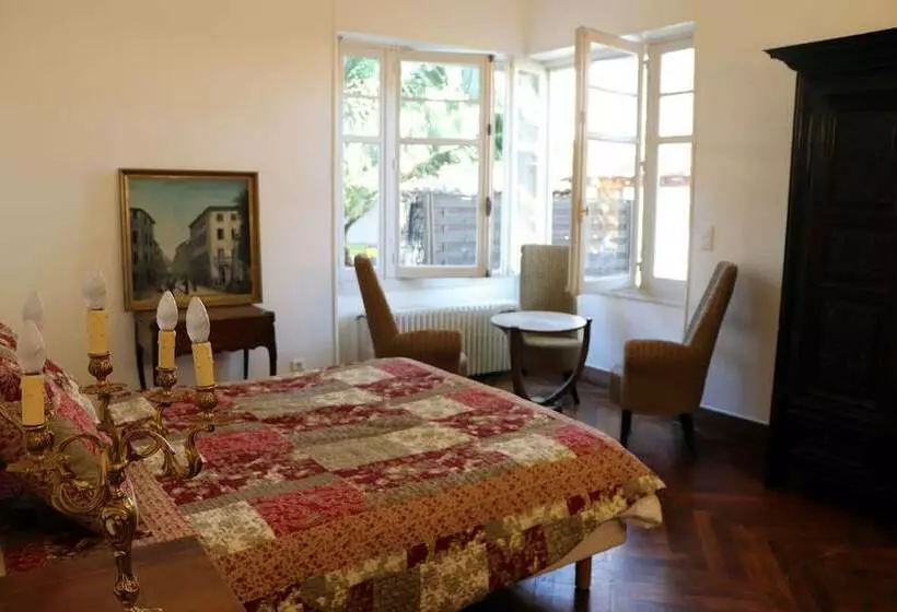 Aamiaismajoitus (B&B) La Maison Du Soleil