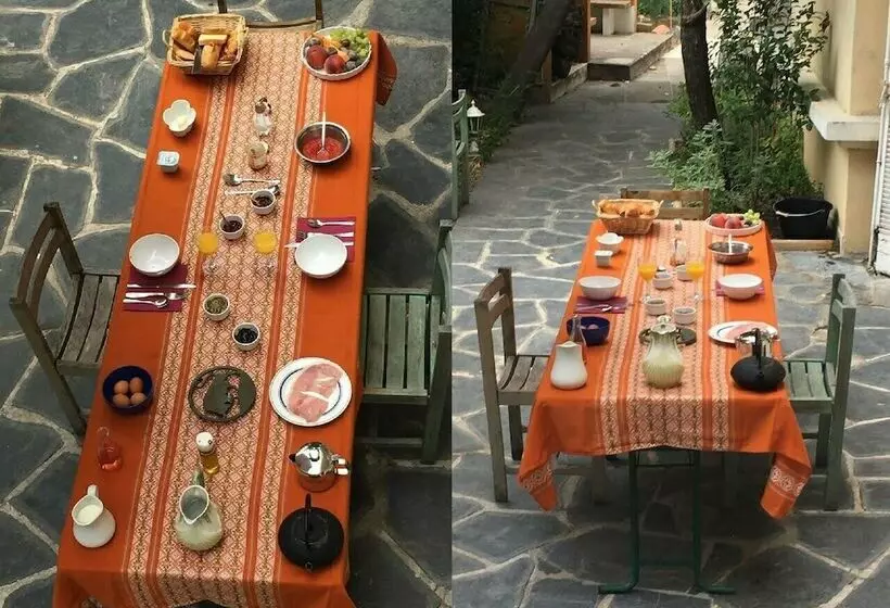 Aamiaismajoitus (B&B) La Maison Du Soleil