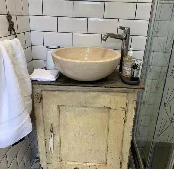 Charming Townhouse In Bruton