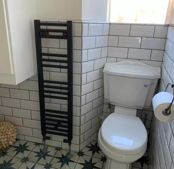 Charming Townhouse In Bruton