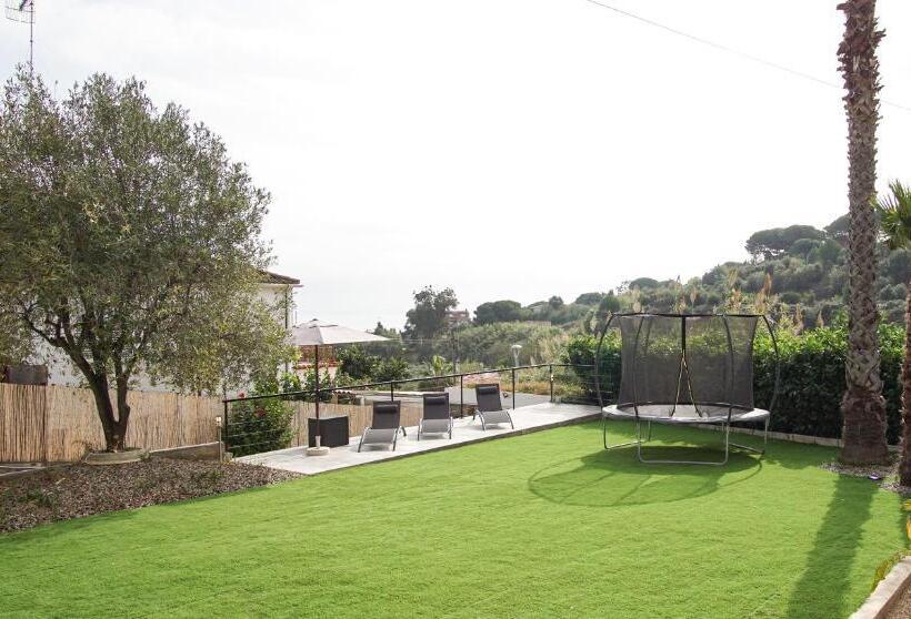 Holidays En Arenys De Mar Y Montaña